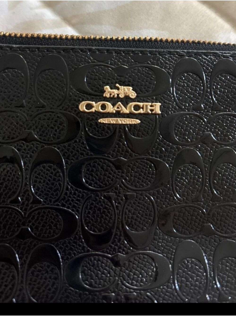 NWOT Coach Black Embossed Patent Leather Wristlet with Gold Logo - Picture 3 of 6